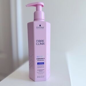 Schwarzkopf Fibre Clinix purple shampoo. 10.1oz.